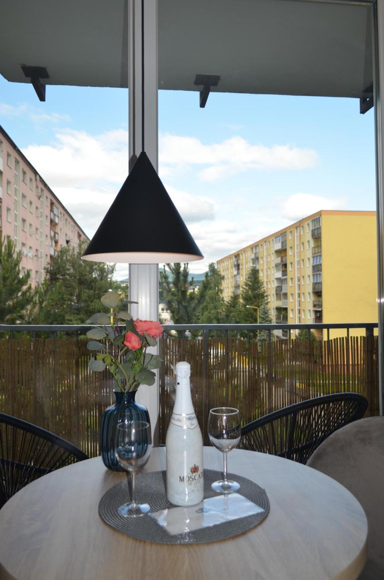 Apartment Hemsen Прешов Экстерьер фото